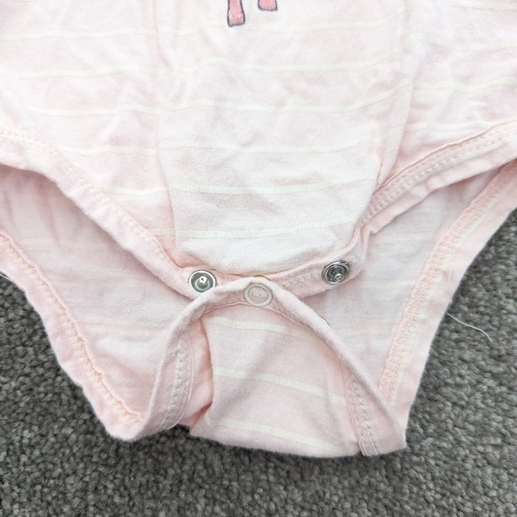 Jessica Simpson ruffles bodysuit 6-9 months - Picture 3 of 6